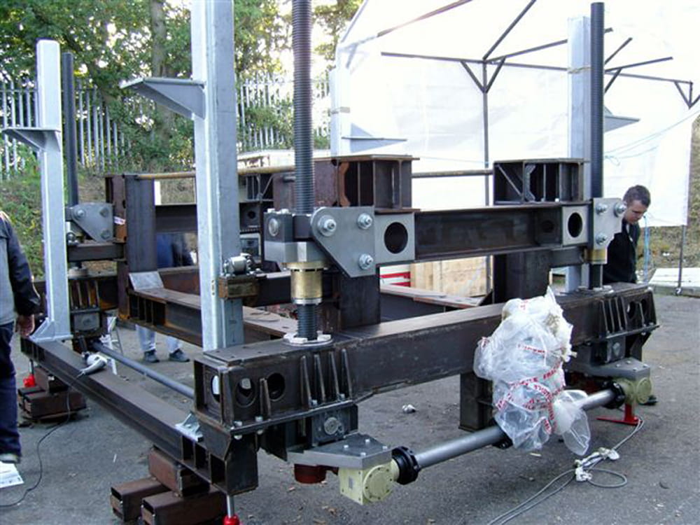 design-assistance-and-build-heavy-duty-lift-table